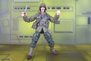 Hasbro Marvel Legends Series (Executioner Build-A-Figure Wave) Warbow & Wolverine (WWII) Figures