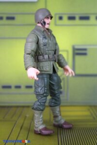 Hasbro Marvel Legends Series (Executioner Build-A-Figure Wave) Warbow & Wolverine (WWII) Figures