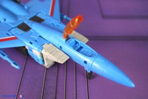 Hasbro Transformers Studio Series ’86 Voyager Class Thundercracker Figure