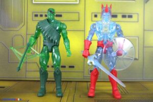 Hasbro Marvel Legends Series (Executioner Build-A-Figure Wave) Warbow & Wolverine (WWII) Figures