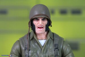 Hasbro Marvel Legends Series (Executioner Build-A-Figure Wave) Warbow & Wolverine (WWII) Figures