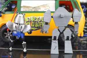 Playmates Toys Teenage Mutant Ninja Turtles Mutant Mayhem Chrome Alone 2 - Lost in New Jersey - Chrome Dome Figure