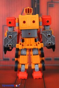 Hasbro Transformers Age of the Primes Voyager Class Animated Junkion Wreck-Gar Figure