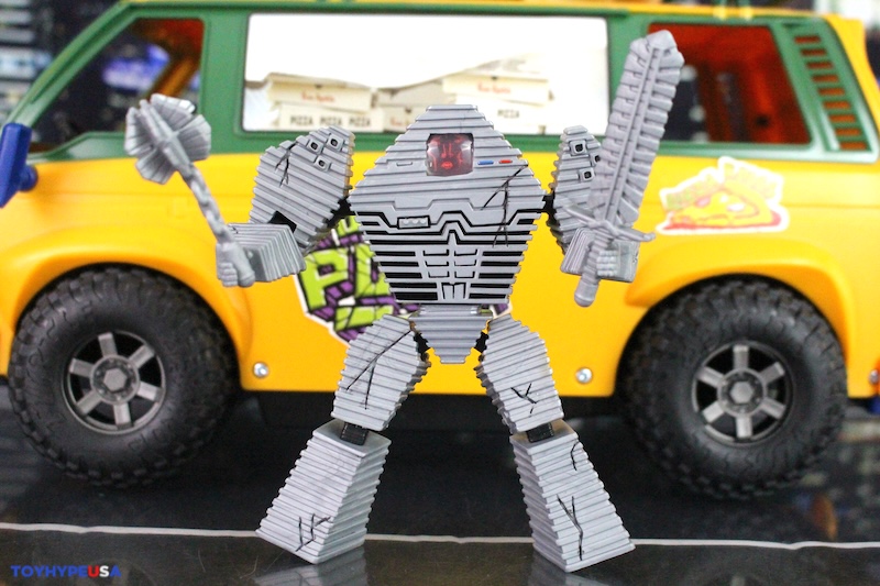 Playmates Toys Teenage Mutant Ninja Turtles Mutant Mayhem Chrome Alone 2 - Lost in New Jersey - Chrome Dome Figure