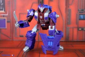 Hasbro Transformers Age of the Primes Voyager Class The Thirteen Alpha Trion Figure