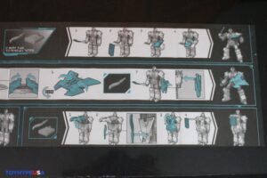 Hasbro Transformers Age of the Primes Voyager Class The Thirteen Alpha Trion Figure