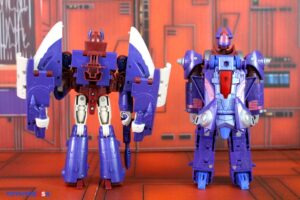 Hasbro Transformers Age of the Primes Voyager Class The Thirteen Alpha Trion Figure