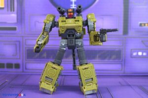 Hasbro Transformers Age of the Primes Combaticon Brawl Figure