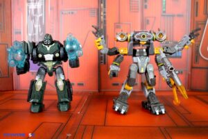 Hasbro Transformers Age of the Primes Voyager Class The Thirteen Amalgamous Prime Figure