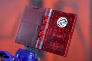 Hasbro Transformers Age of the Primes Voyager Class The Thirteen Alpha Trion Figure