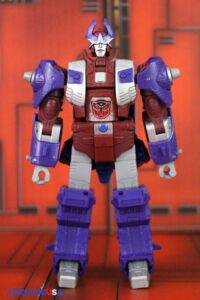Hasbro Transformers Age of the Primes Voyager Class The Thirteen Alpha Trion Figure