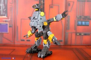 Hasbro Transformers Age of the Primes Voyager Class The Thirteen Amalgamous Prime Figure