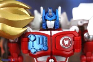 Takara-Tomy Transformers 40th Selection T-Spark Lio Convoy Figure