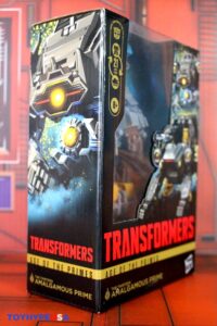 Hasbro Transformers Age of the Primes Voyager Class The Thirteen Amalgamous Prime Figure