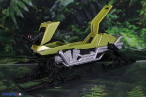Hasbro G.I. Joe Classified Series 6″ Zanya & Dreadnok Chameleon (Swamp Skier) Vehicle