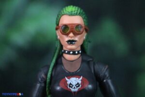 Hasbro G.I. Joe Classified Series 6″ Zanya & Dreadnok Chameleon (Swamp Skier) Vehicle