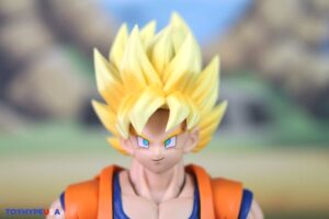 Bandai Namco S.H. Figuarts Dragon Ball Z Goku (The Games Begin) Figure