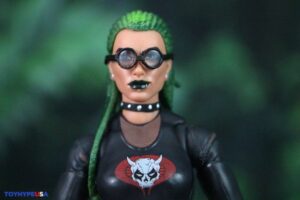 Hasbro G.I. Joe Classified Series 6″ Zanya & Dreadnok Chameleon (Swamp Skier) Vehicle