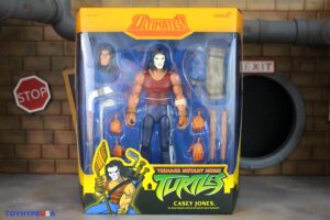 Super7 Teenage Mutant Ninja Turtles ULTIMATES! Wave 13 – 2003 Casey Jones Figure