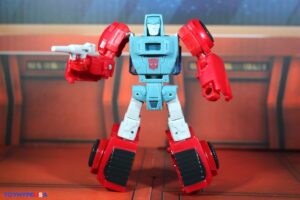 Hasbro Transformers Studio Series '86 Windcharger Figure