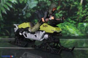 Hasbro G.I. Joe Classified Series 6″ Zanya & Dreadnok Chameleon (Swamp Skier) Vehicle