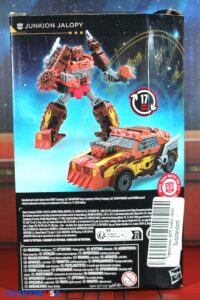 Hasbro Transformers Age of the Primes Deluxe Class Junkion Jalopy Figure
