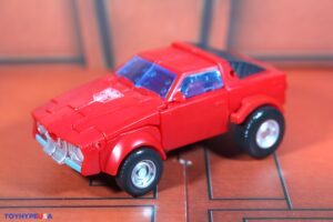 Hasbro Transformers Studio Series '86 Windcharger Figure