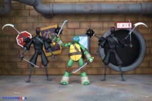 NECA Toys Teenage Mutant Ninja Turtles 2012 Footbots 2-Pack Figures
