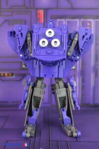 Hasbro Transformers Studio Series ’86 Leader Class Astrotrain Figure Review