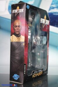 The Nacelle Company – Star Trek Voyager – Tuvix Figure
