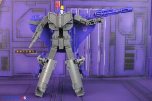 Hasbro Transformers Studio Series ’86 Leader Class Astrotrain Figure Review