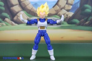 Bandai Namco S.H.Figuarts Dragon Ball Z Super Saiyan Vegeta (Dangerous Pride) Figure
