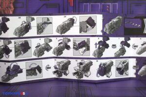 Hasbro Transformers Studio Series ’86 Leader Class Astrotrain Figure