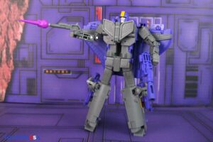 Hasbro Transformers Studio Series ’86 Leader Class Astrotrain Figure Review