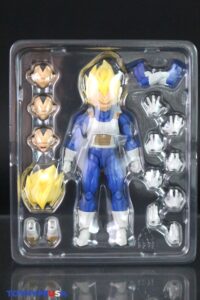 Bandai Namco S.H.Figuarts Dragon Ball Z Super Saiyan Vegeta (Dangerous Pride) Figure