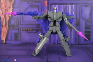 Hasbro Transformers Studio Series ’86 Leader Class Astrotrain Figure Review