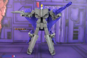 Hasbro Transformers Studio Series ’86 Leader Class Astrotrain Figure Review