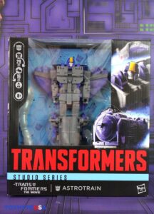 Hasbro Transformers Studio Series ’86 Leader Class Astrotrain Figure