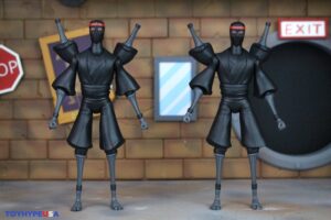 NECA Toys Teenage Mutant Ninja Turtles 2012 Footbots 2-Pack Figures Review