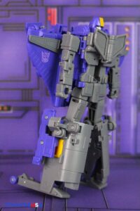 Hasbro Transformers Studio Series ’86 Leader Class Astrotrain Figure Review