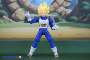 Bandai Namco S.H.Figuarts Dragon Ball Z Super Saiyan Vegeta (Dangerous Pride) Figure