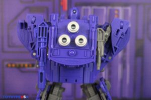 Hasbro Transformers Studio Series ’86 Leader Class Astrotrain Figure Review