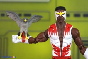 Hasbro Marvel Legends Series 6″ Secret Wars Wave 2 Marvel’s Falcon Figure Review