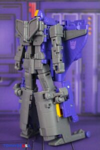 Hasbro Transformers Studio Series ’86 Leader Class Astrotrain Figure Review