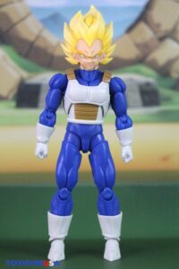 Bandai Namco S.H.Figuarts Dragon Ball Z Super Saiyan Vegeta (Dangerous Pride) Figure