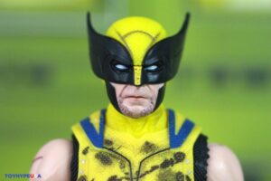 Hasbro Marvel Legends Series Deadpool & Wolverine Movie – Wolverine (Sleevless) & Wolverine (Brown Suit) Figures