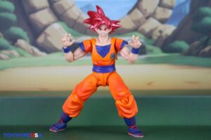 Bandai Namco Dragon Ball Super S.H. Figuarts Super Saiyan God Goku (Saiyan God Instilled With the Light of Righteous Hearts) Figure Review