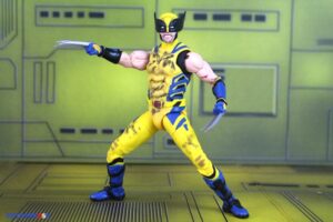 Hasbro Marvel Legends Series Deadpool & Wolverine Movie – Wolverine (Sleevless) & Wolverine (Brown Suit) Figures