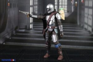 Hasbro Star Wars The Vintage Collection The Mandalorian and Grogu (The Mandalorian and Grogu) Deluxe Figure