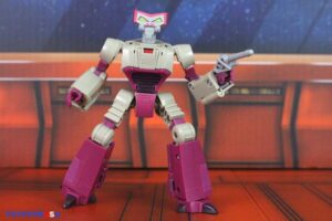 Hasbro Transformers Studio Series ’86 Deluxe Class Kranix Figure